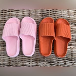 Two pair size 38/39 (size 8 to 8-1/2) Cloud Cushion slides only worn to try on